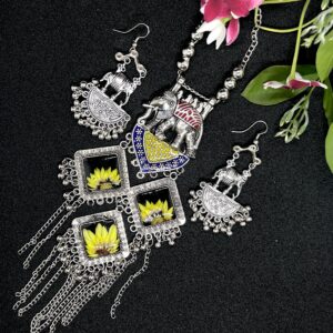Navratri Phool Jashn Set | Oxidized Necklace + Earrings | Sunflower Resin Jewellery
