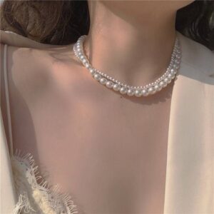 Double layered pearl necklace