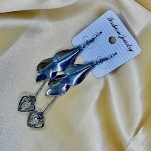 Double Leaf Black Metal Heart Tassel Earrings