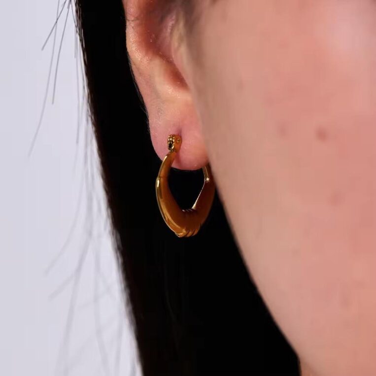 Korean Aesthetic Hoop Earrings | Anti Tarnish - Image 2