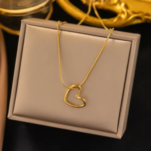 Anti-Tarnish Stainless Steel Hollow Heart Pendant with Round Snake Chain